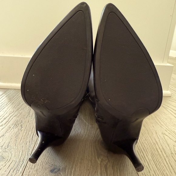 Nine West KneeHigh 3” Heel Blk Leather & Water Resistant Material SideZip Boot-9 - Picture 5 of 9